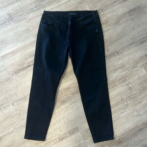 Black Silver Jeans. Size 34/Length 27
